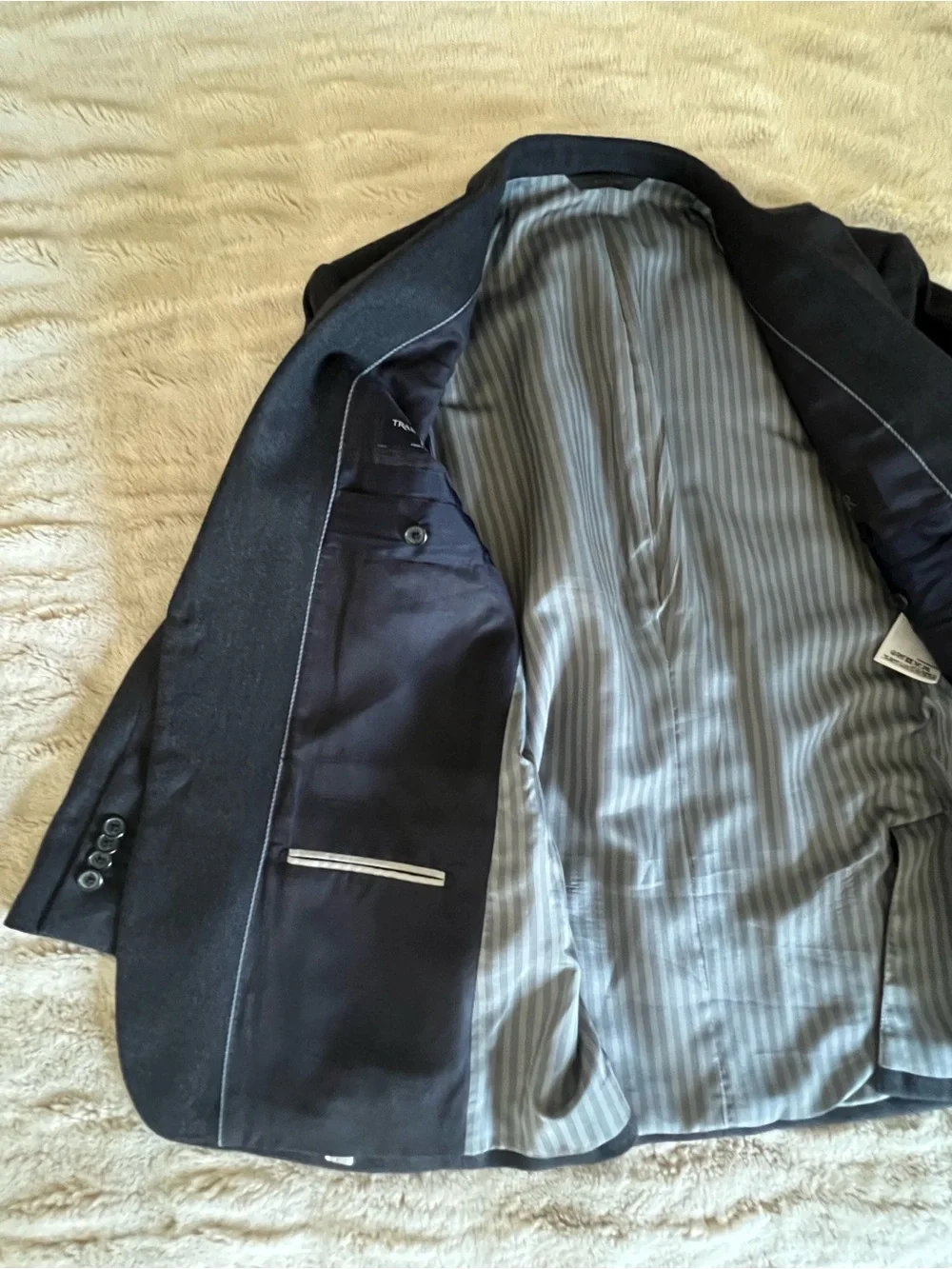 Banana Republic Italian Wool Suite - Jacket 42S & Pants 32x30, Taylored Slim Fit